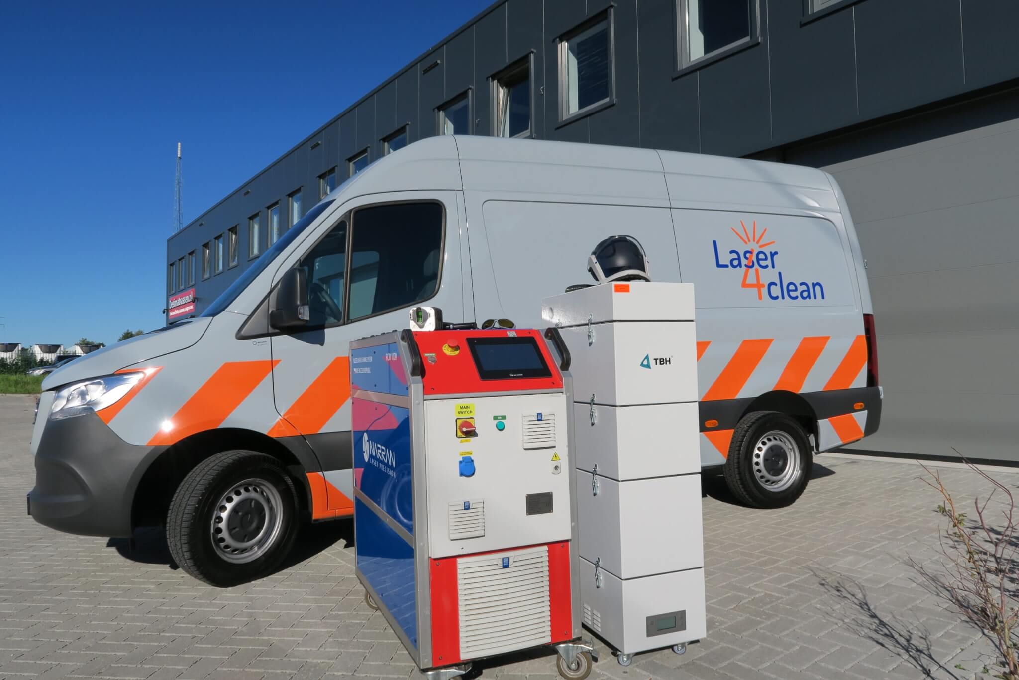 Servicebus en laserapparatuur van Laser4Clean